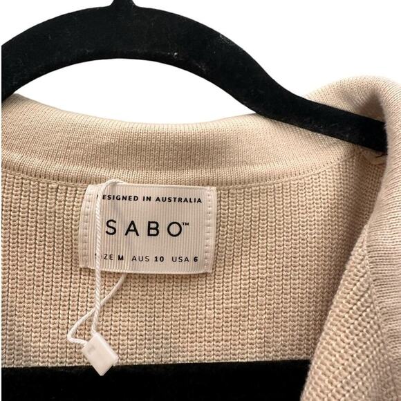 Sabo Skirt Etsumi Soft Ribbed Knit Cream Collar Lace Up Split at Centre hem - Picture 2 of 4